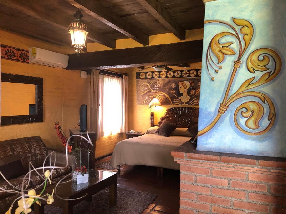 Villa San Jose Hotel & Suites Morelia Ngoại thất bức ảnh